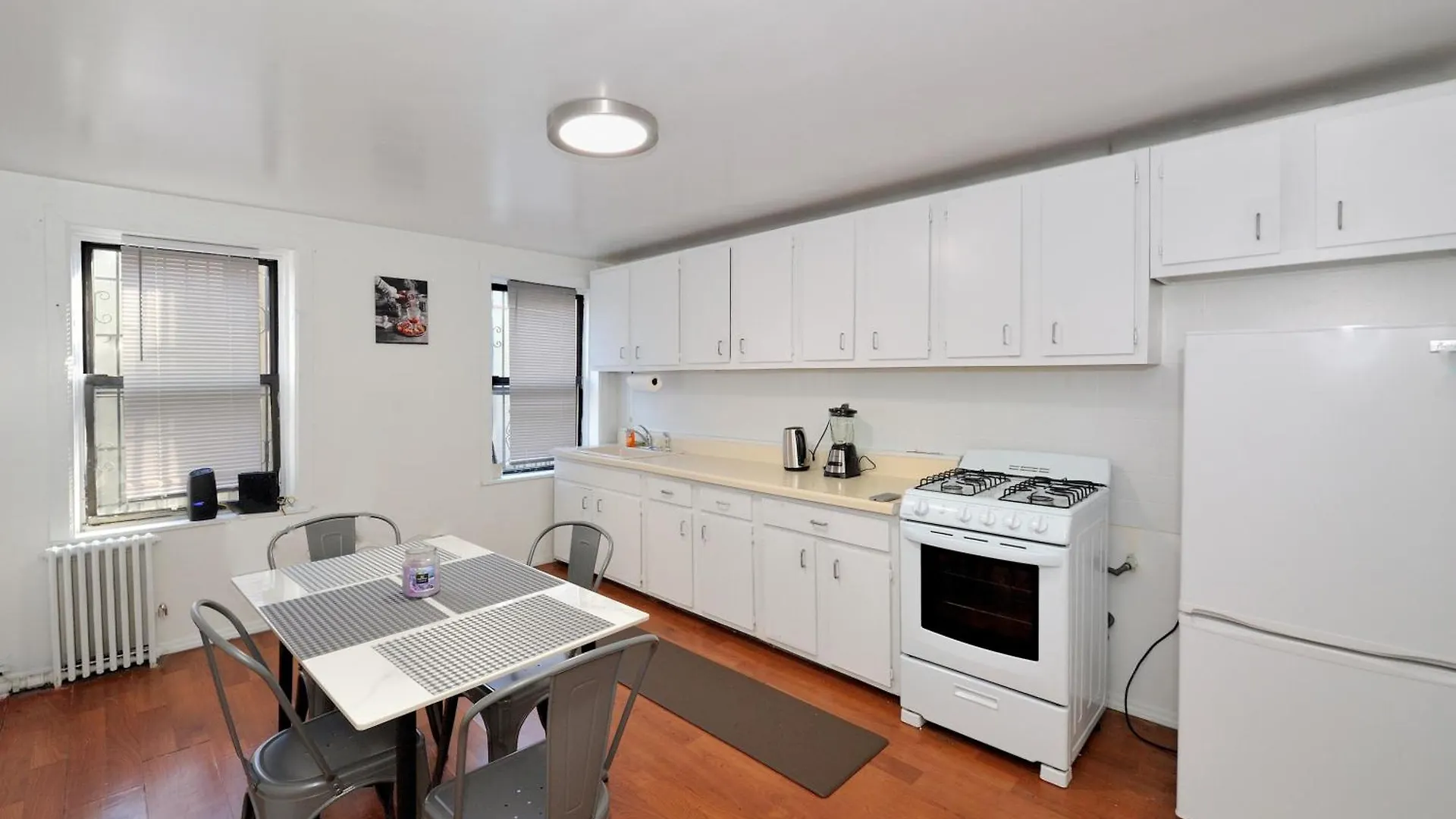 Cozy 2Br Apartment In The Heart Of Chelsea New York