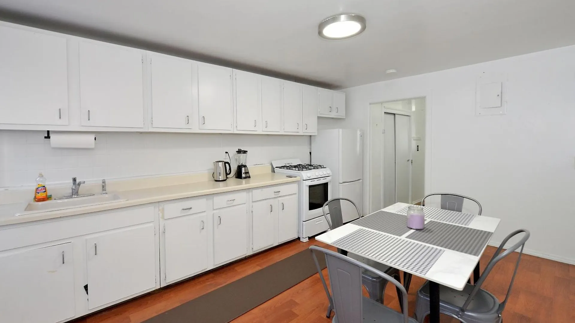 Cozy 2Br Apartment In The Heart Of Chelsea New York