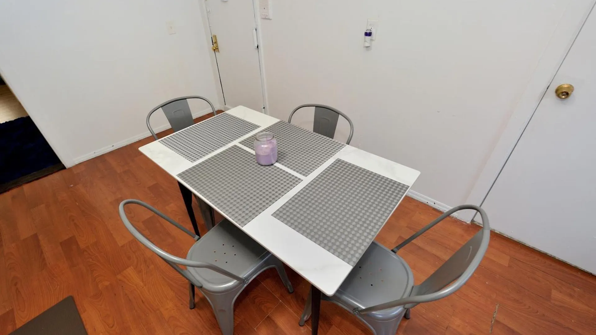 Cozy 2Br Apartment In The Heart Of Chelsea New York