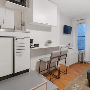 Elevate At Times Square Appartement
